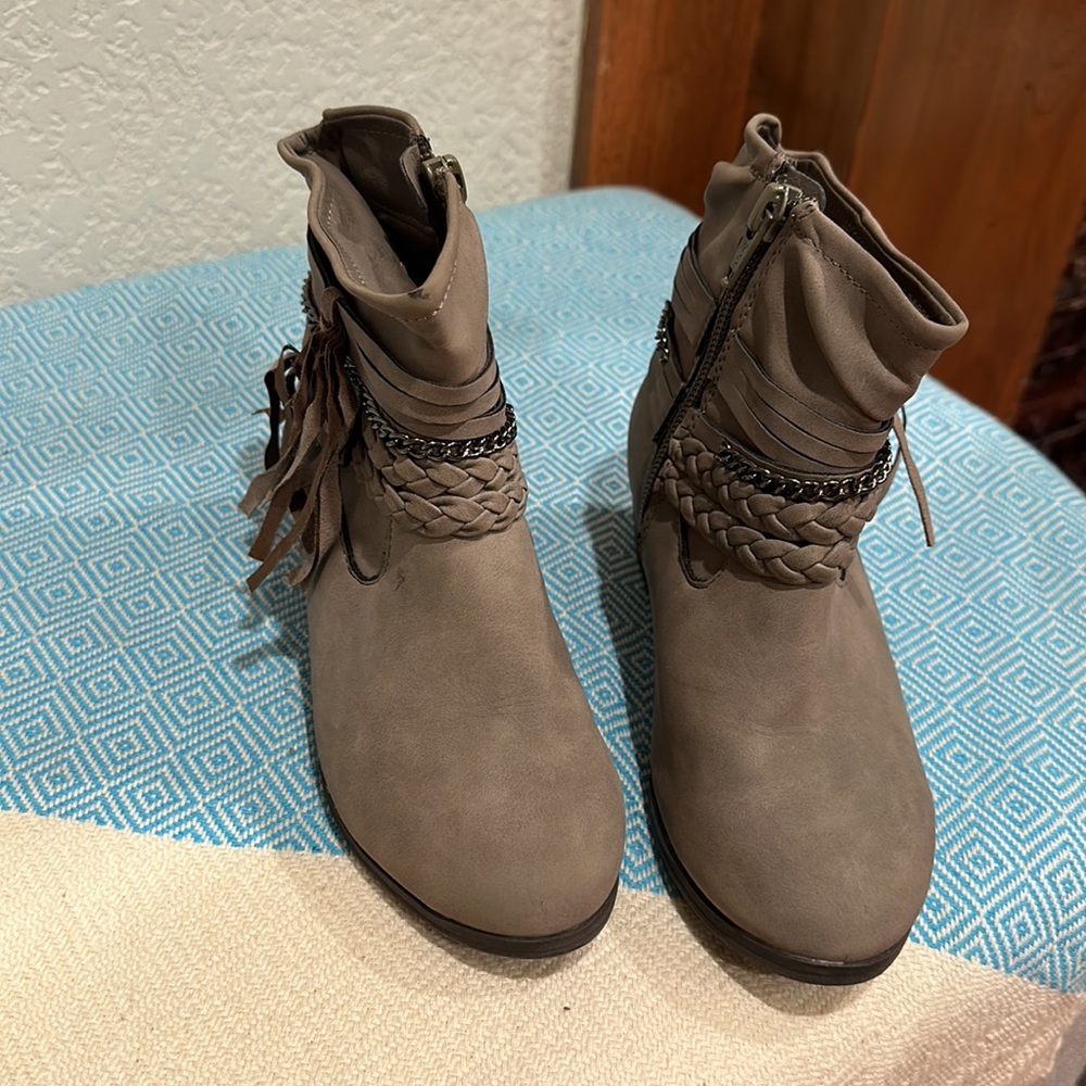 Girls boots - Picture 3 of 4